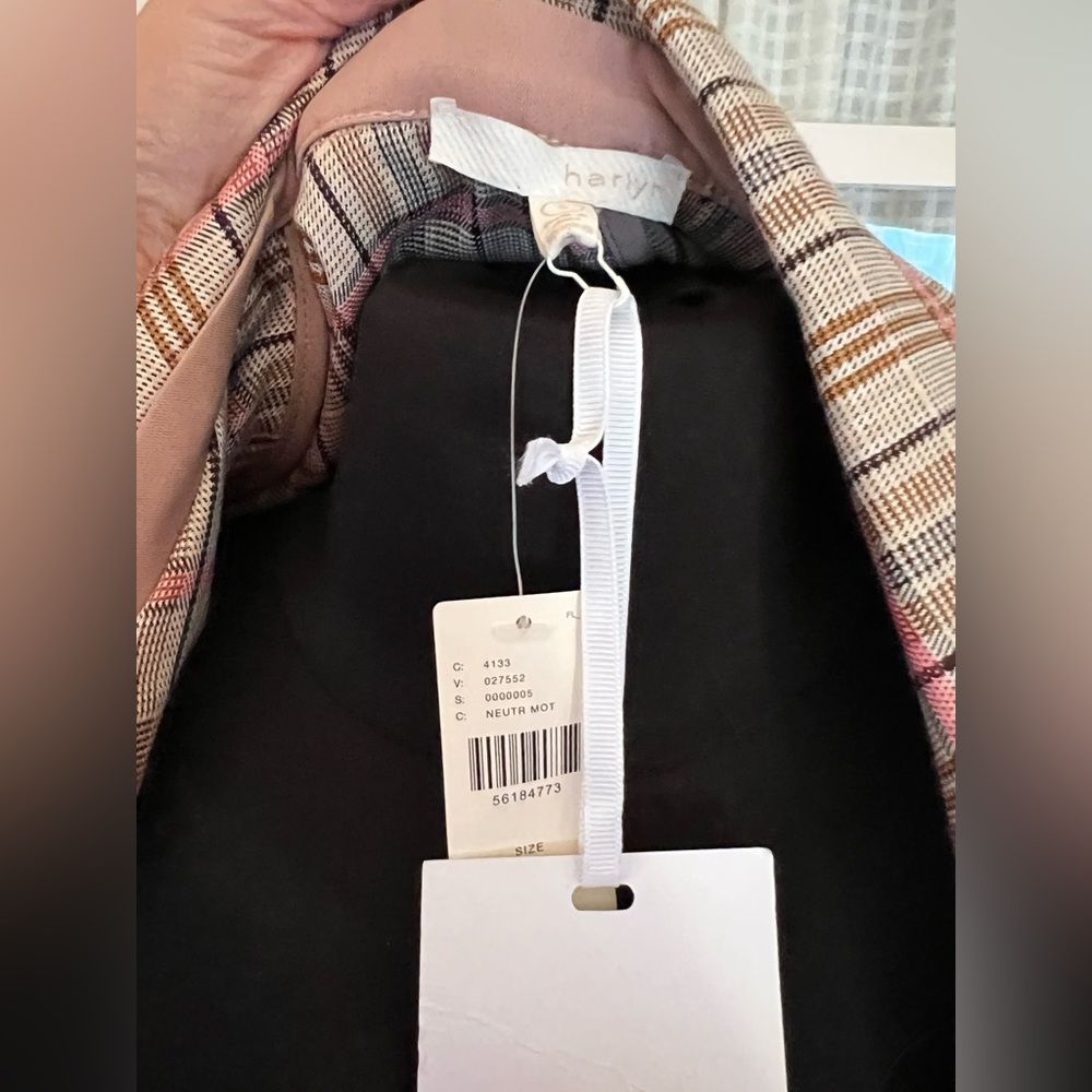 NWT Hariyn Trenchcoat - Picture 7 of 16